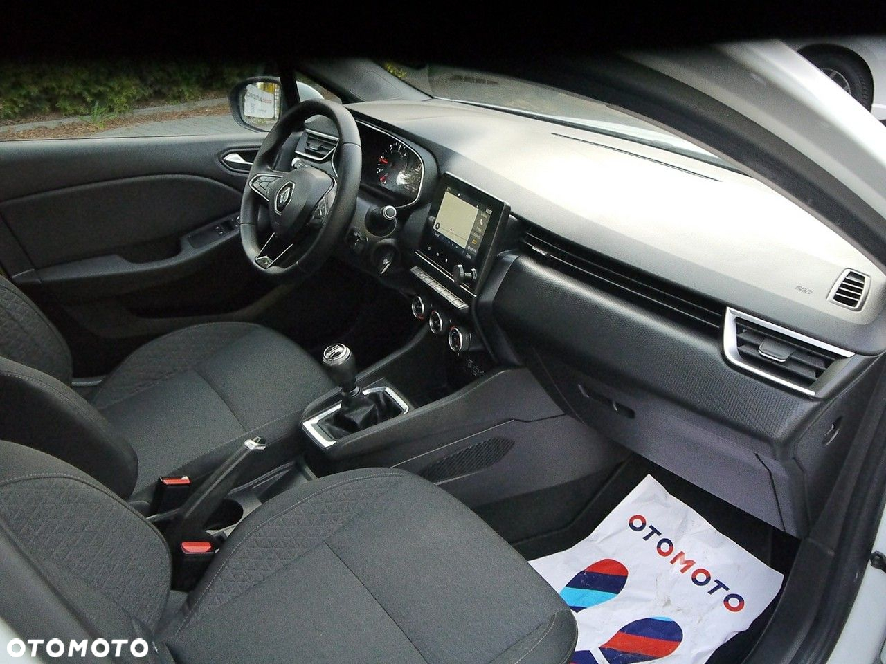 Renault Clio BLUE dCi 85 EXPERIENCE - 21