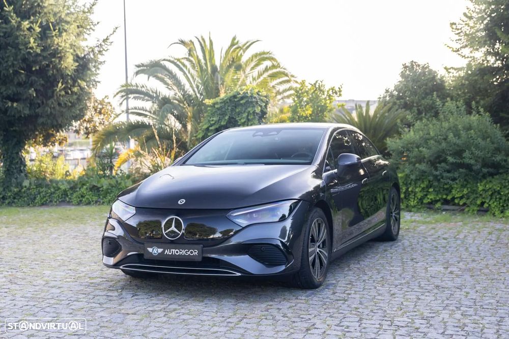 Mercedes-Benz EQE 300 Electric Art - 2