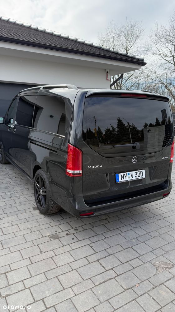 Mercedes-Benz Klasa V - 4