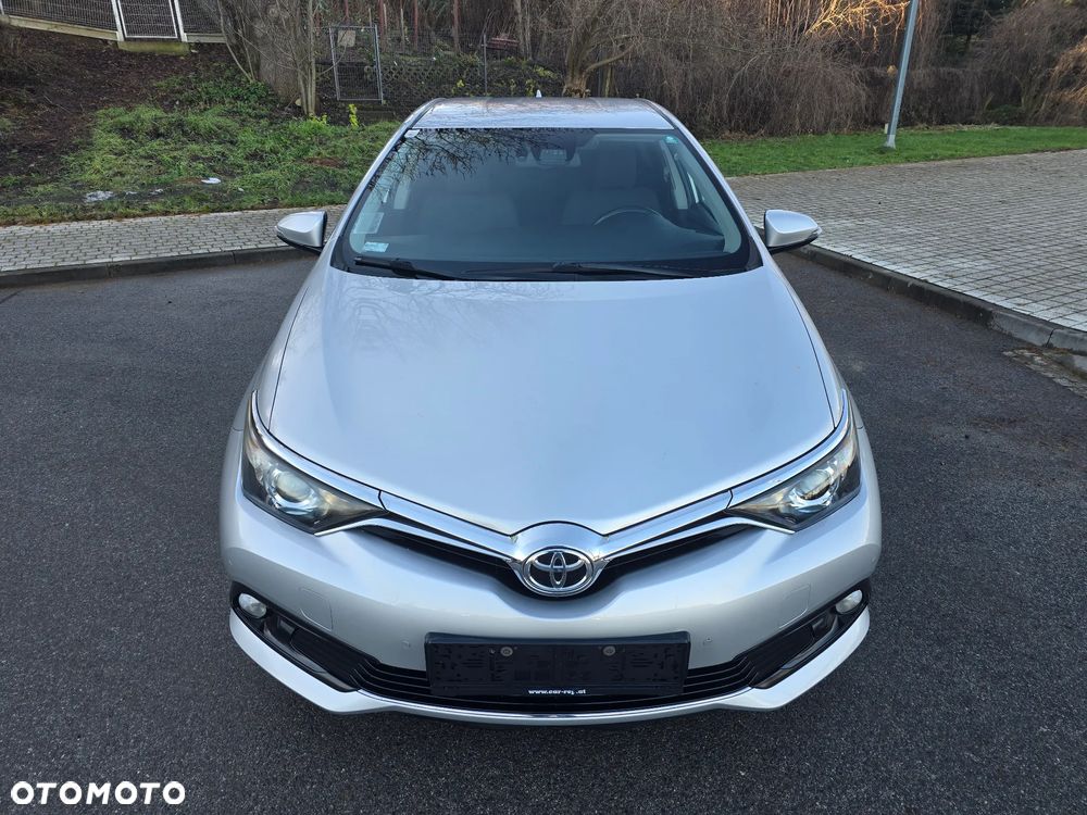 Toyota Auris 1.2 Turbo Multidrive S Executive - 32