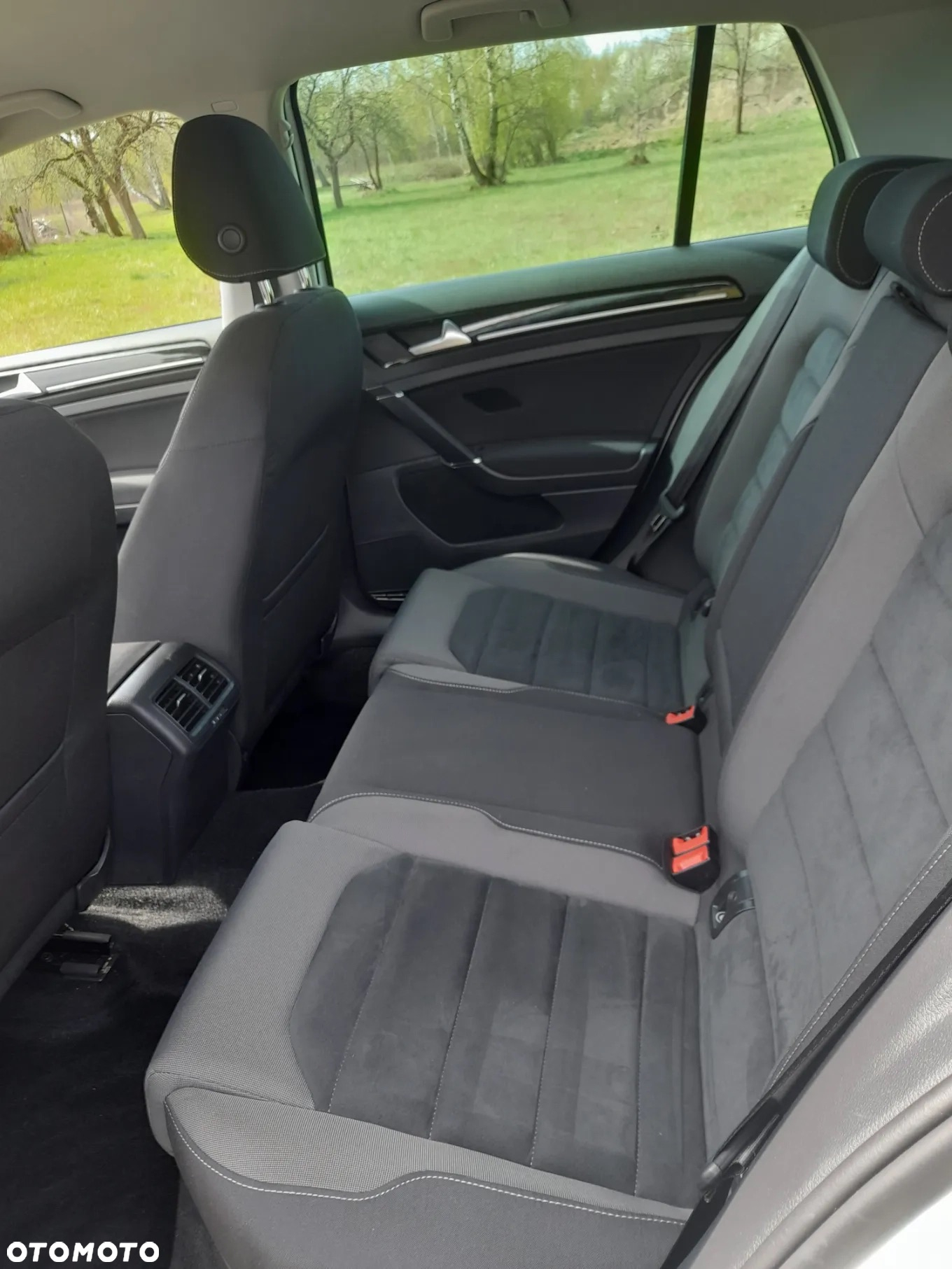Volkswagen Golf Variant 1.5 TSI OPF R-Line - 10