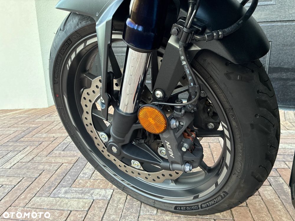 Honda CBR - 31