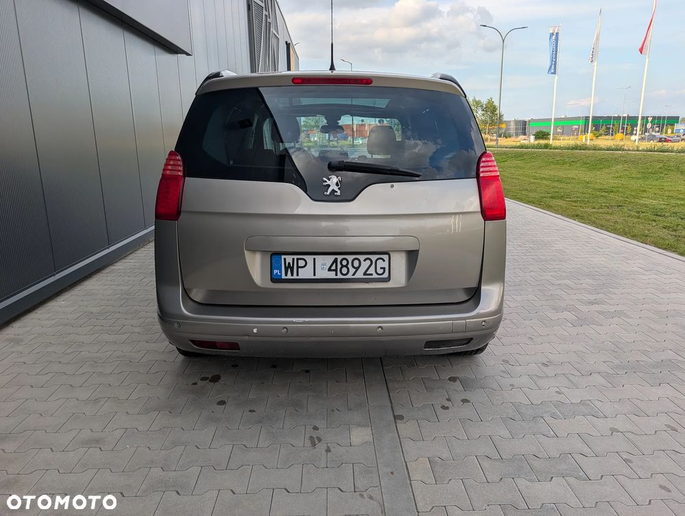 Peugeot 5008 HDI FAP 165 Automatik Allure - 4