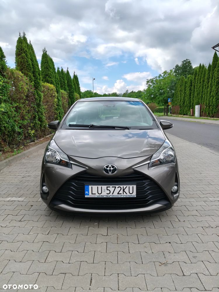 Toyota Yaris 1.5 Premium CVT - 2