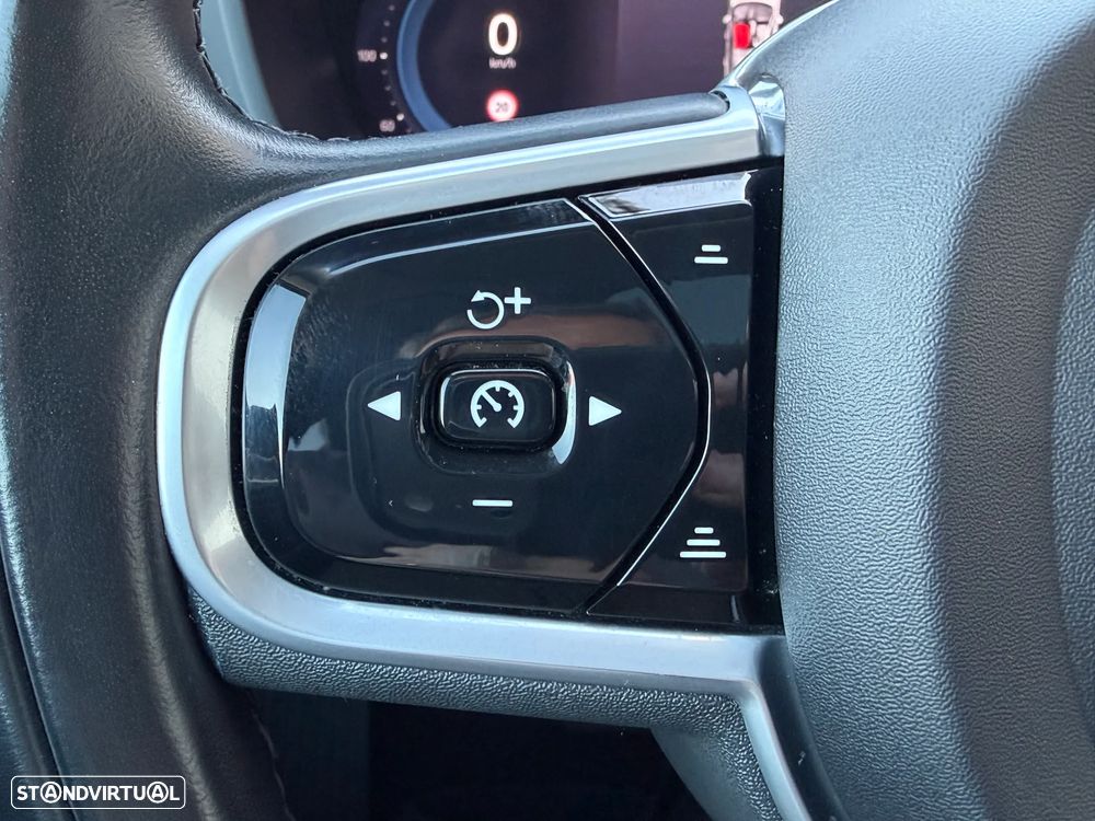 Volvo XC 60 2.0 T6 PHEV Inscription AWD - 25