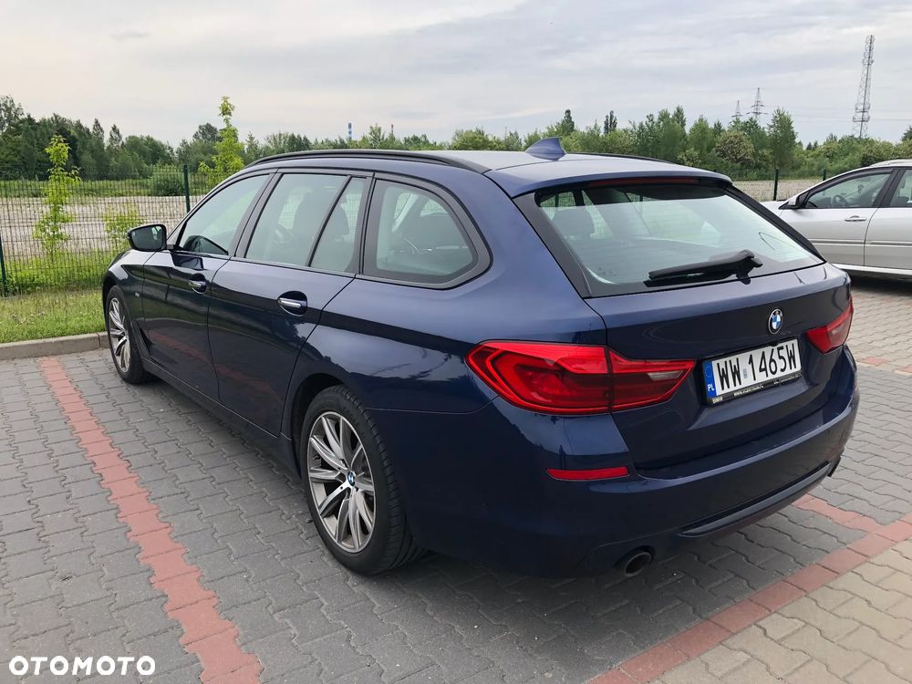 BMW Seria 5 520d xDrive Sport Line sport - 2