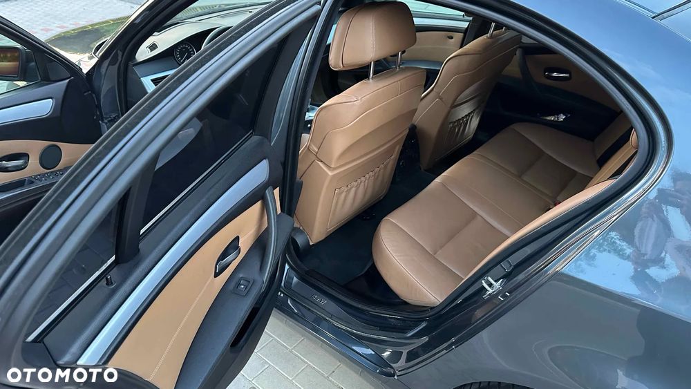 BMW Seria 5 530i xDrive Edition Exclusive - 17