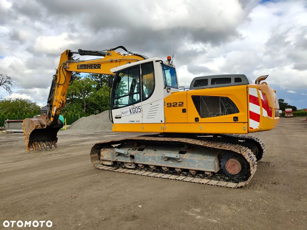 Liebherr R922 - 4