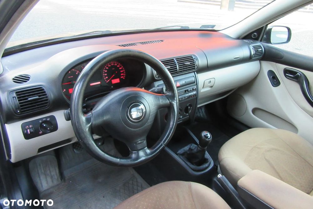 Seat Toledo 1.9 TDI Signo Emocion - 4