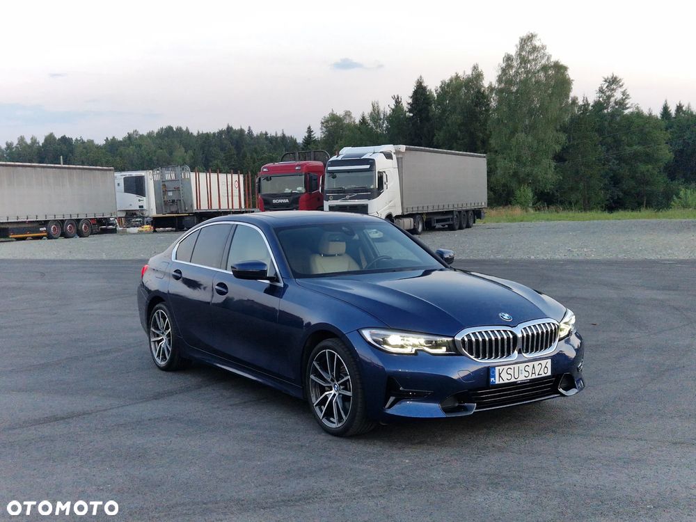 BMW Seria 3 330i Sport Line - 5