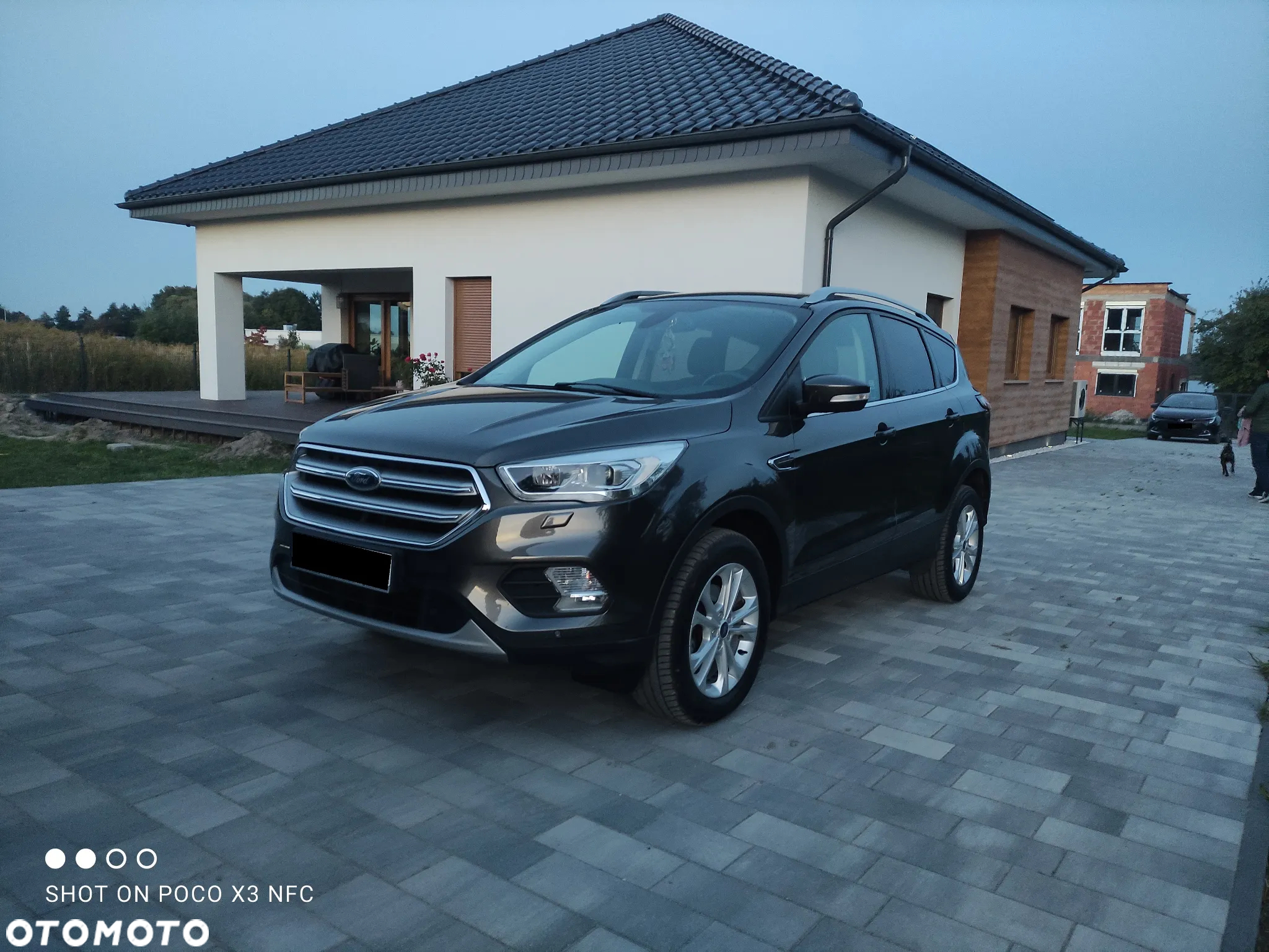 Ford Kuga 1.5 EcoBoost FWD Titanium ASS MMT6 - 2