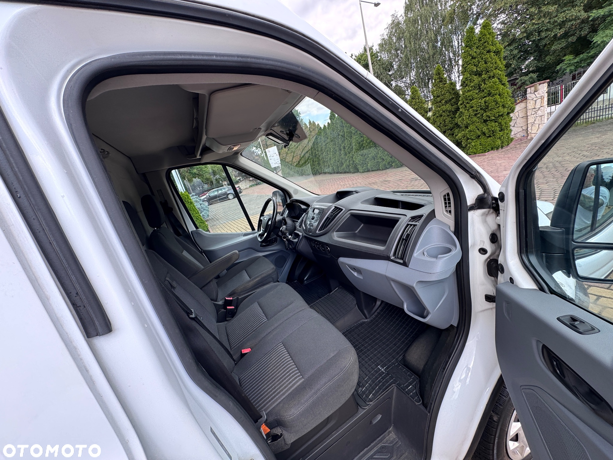 Ford Transit - 13