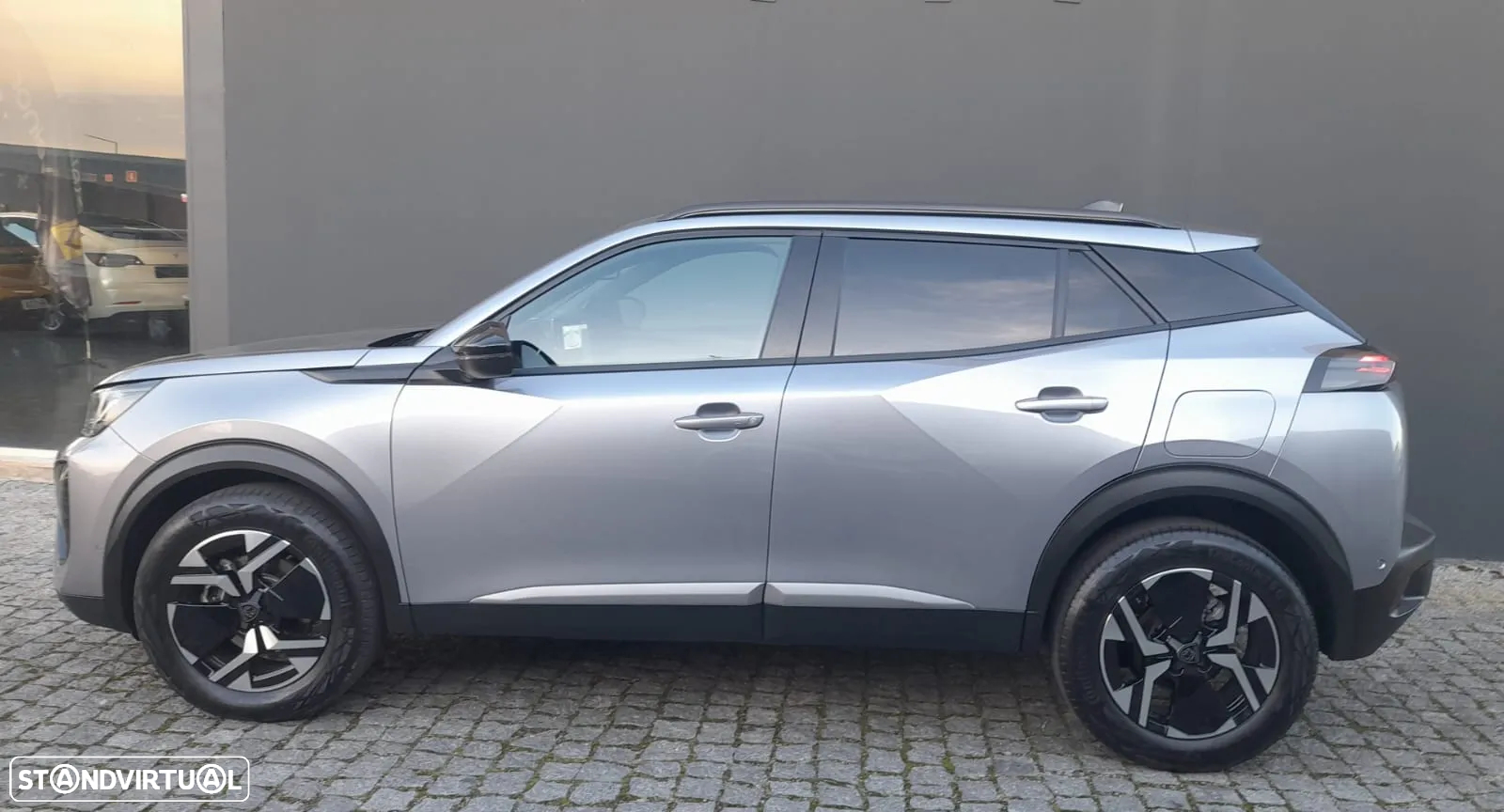 Peugeot 2008 1.2 Hybrid Allure e-DCS6 - 3