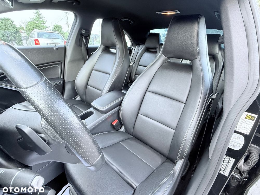 Mercedes-Benz CLA - 24