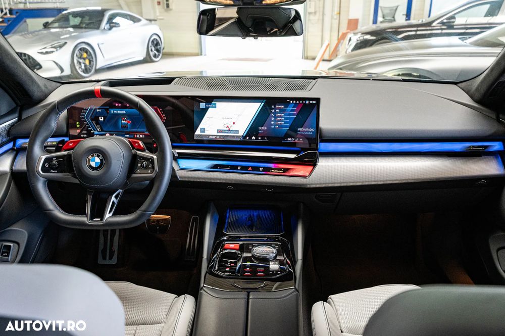 BMW M5 xDrive - 5