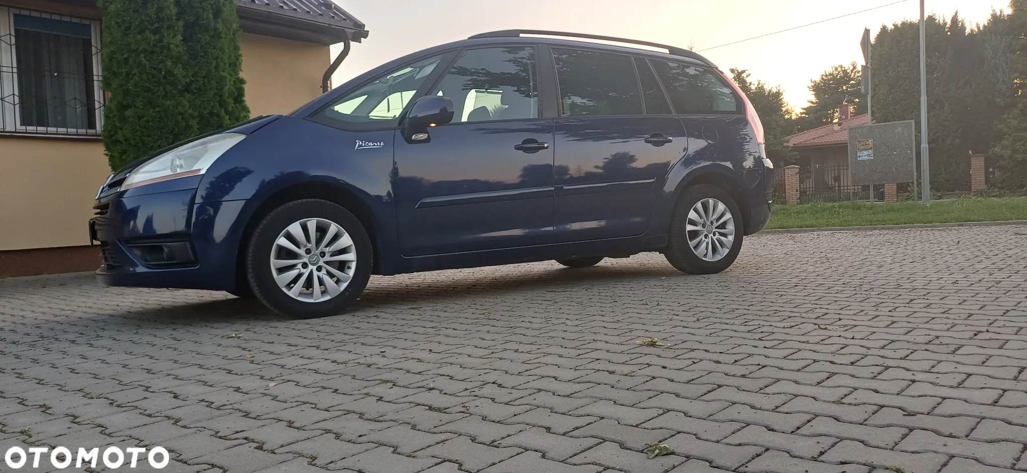 Citroën C4 Picasso 2.0 16V Exclusive - 16