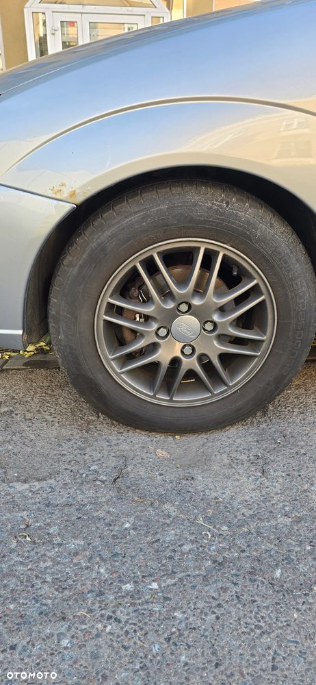 Ford Focus 1.8 Trend - 8