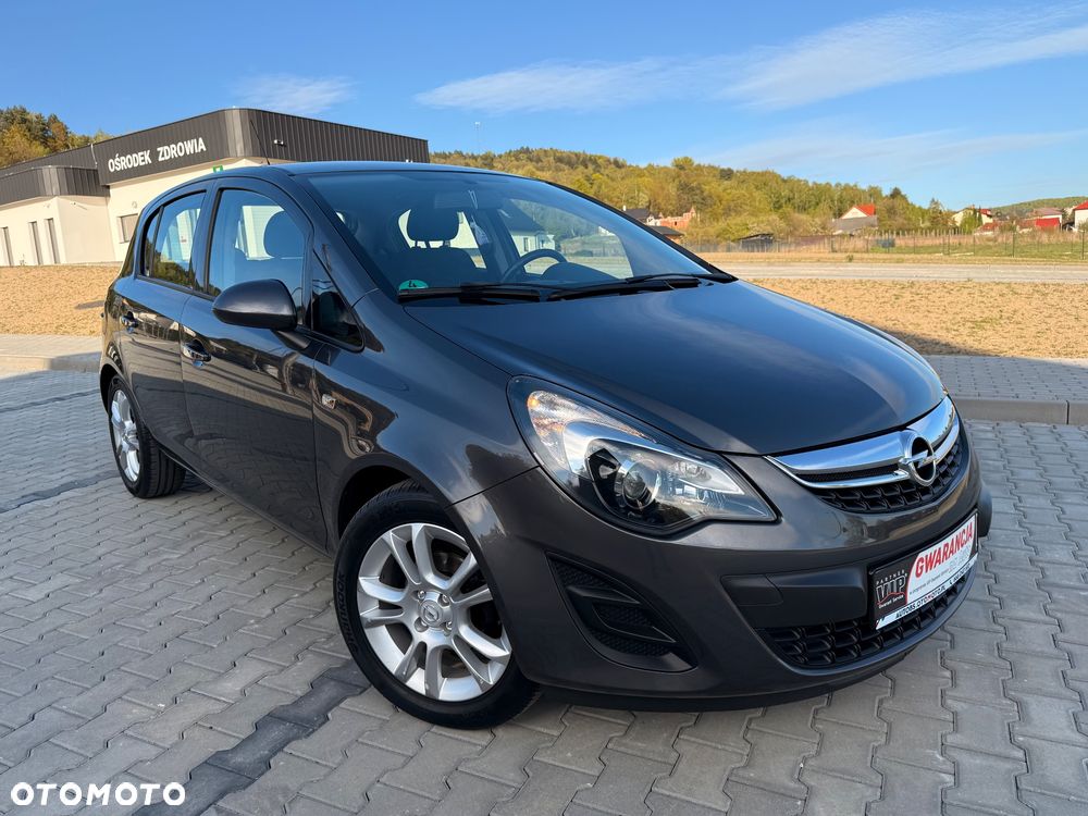 Opel Corsa 1.4 16V Cosmo - 10