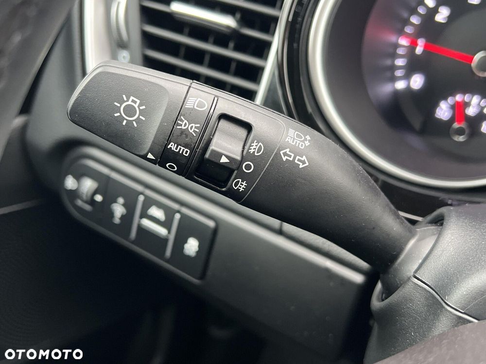 Kia Ceed - 13