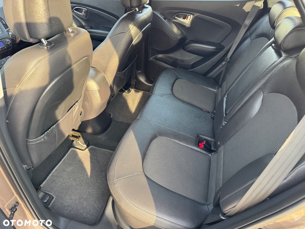 Hyundai ix35 2.0 4WD Trend - 17