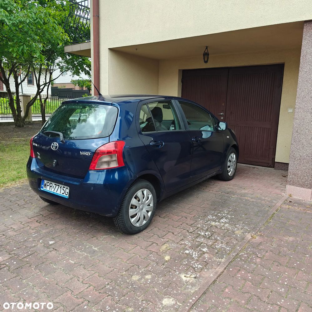 Toyota Yaris 1.3 Sol MM - 3