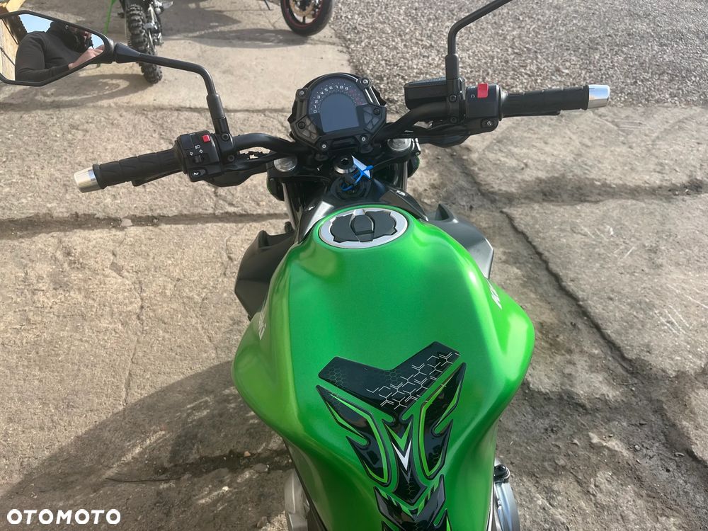 Kawasaki Z 650 - 12