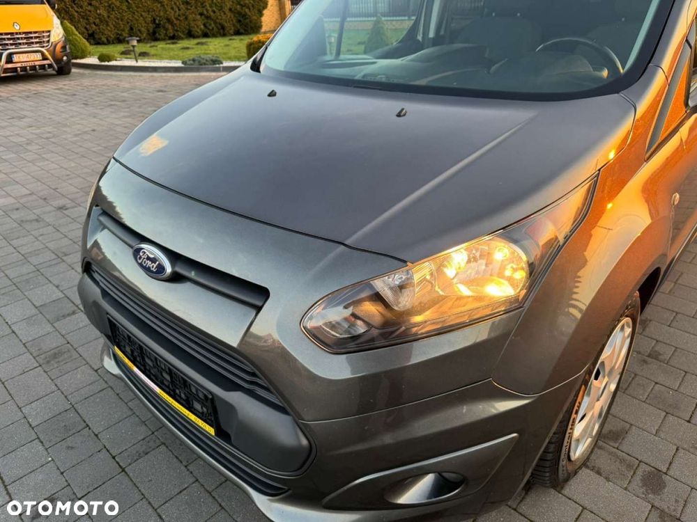 Ford Tourneo Connect - 12