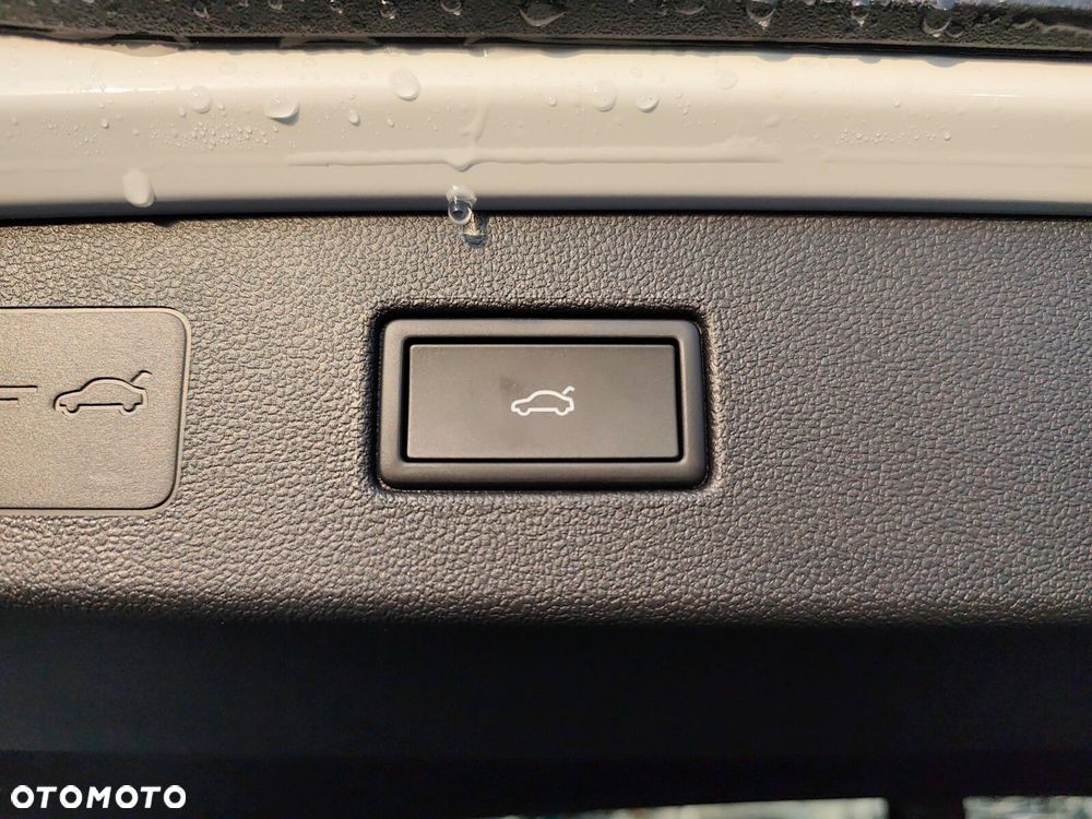 Volkswagen T-Roc 1.5 TSI R-Line DSG - 29