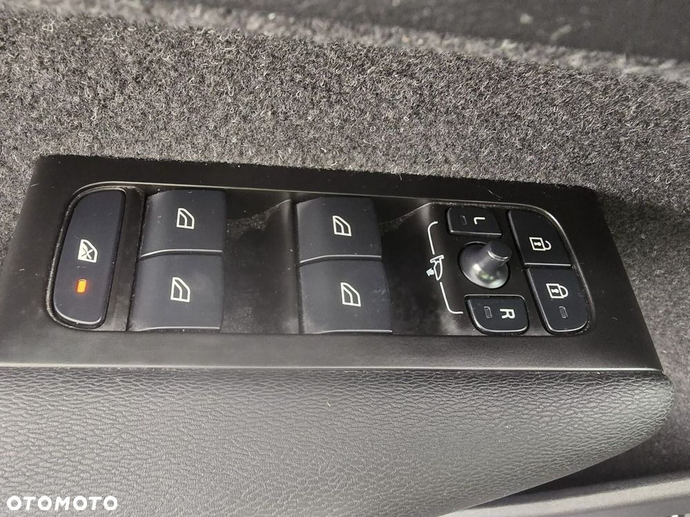 Volvo XC 40 - 26