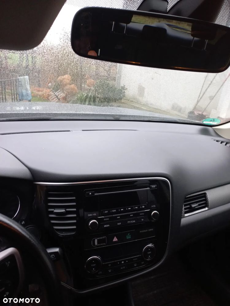 Mitsubishi Outlander 2.2 DID Intense - 15