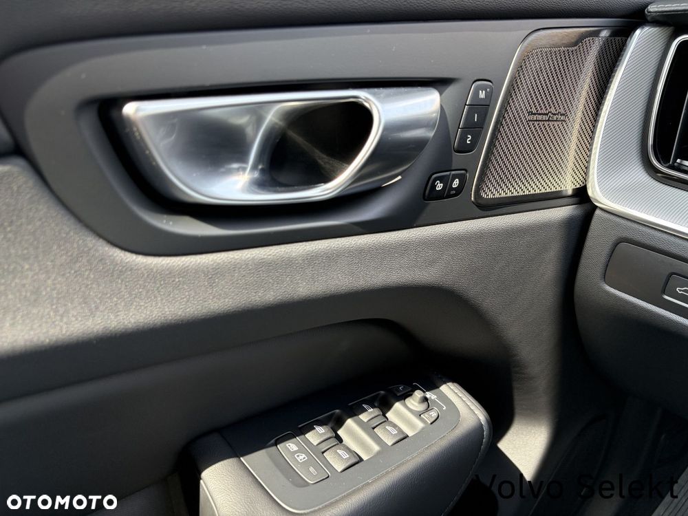 Volvo XC 60 - 18