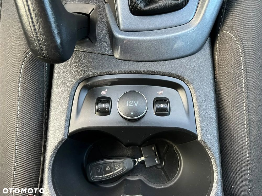 Ford Focus - 25