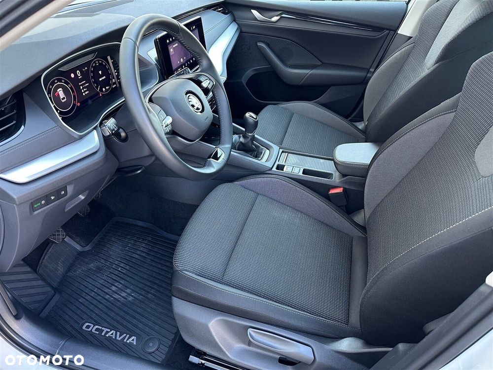 Skoda Octavia 1.5 TSI Selection - 10