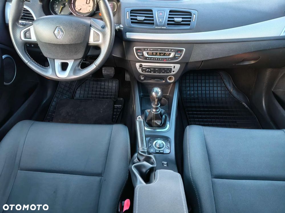 Renault Megane ENERGY TCe 115 Start & Stop Authentique - 10