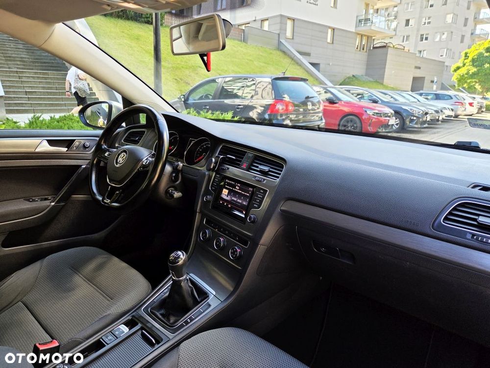 Volkswagen Golf 1.6 TDI BMT Comfortline - 33