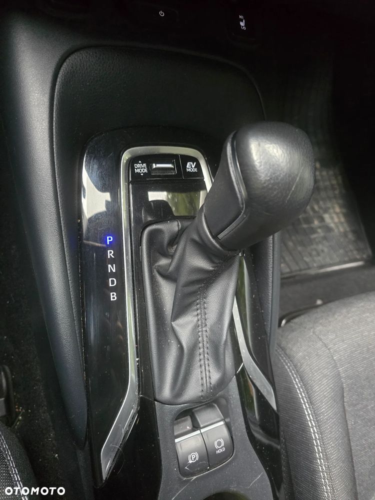 Toyota Corolla 1.8 Hybrid Executive - 24