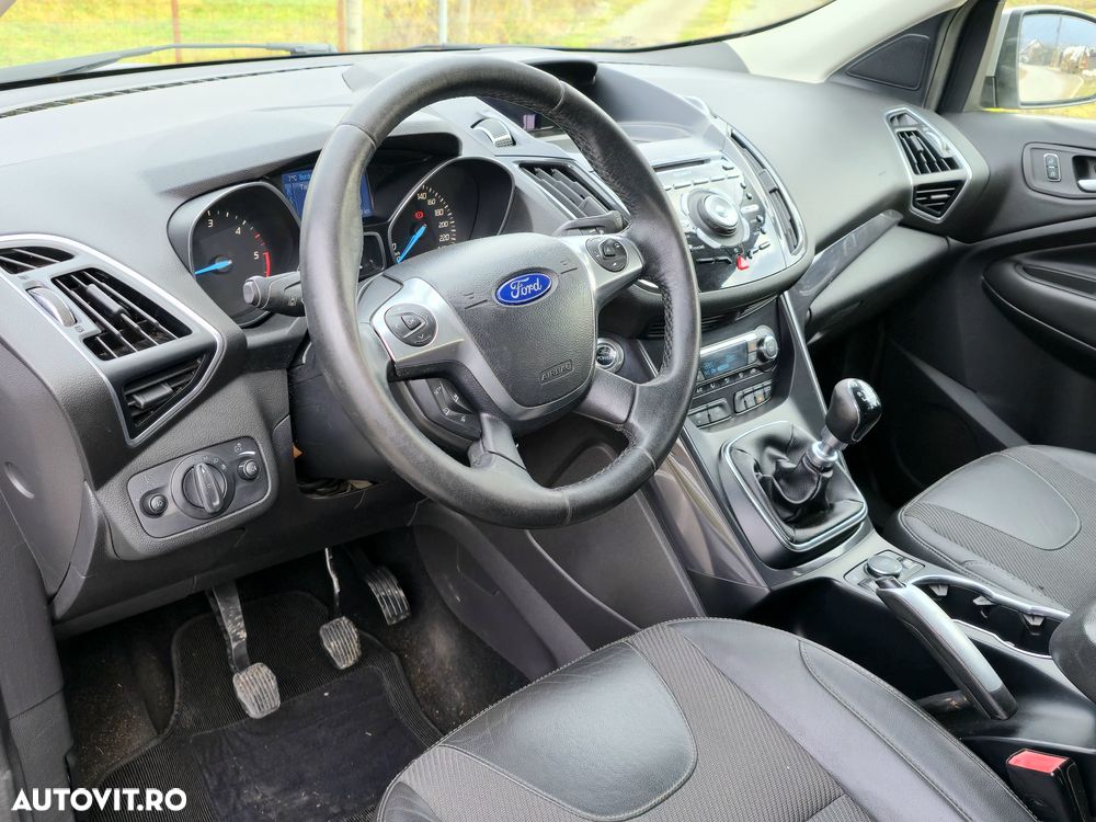 Ford Kuga 2.0 TDCi 2x4 SYNC - 16