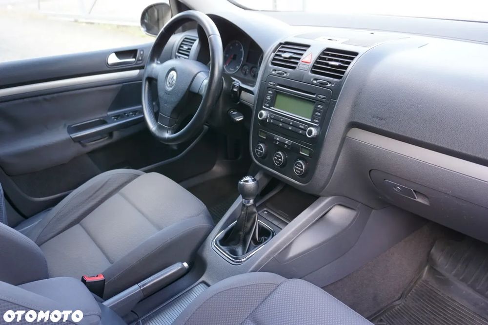 Volkswagen Golf - 17