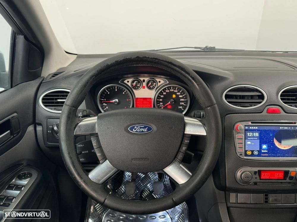 Ford Focus SW 1.6 TDCi Titanium - 30