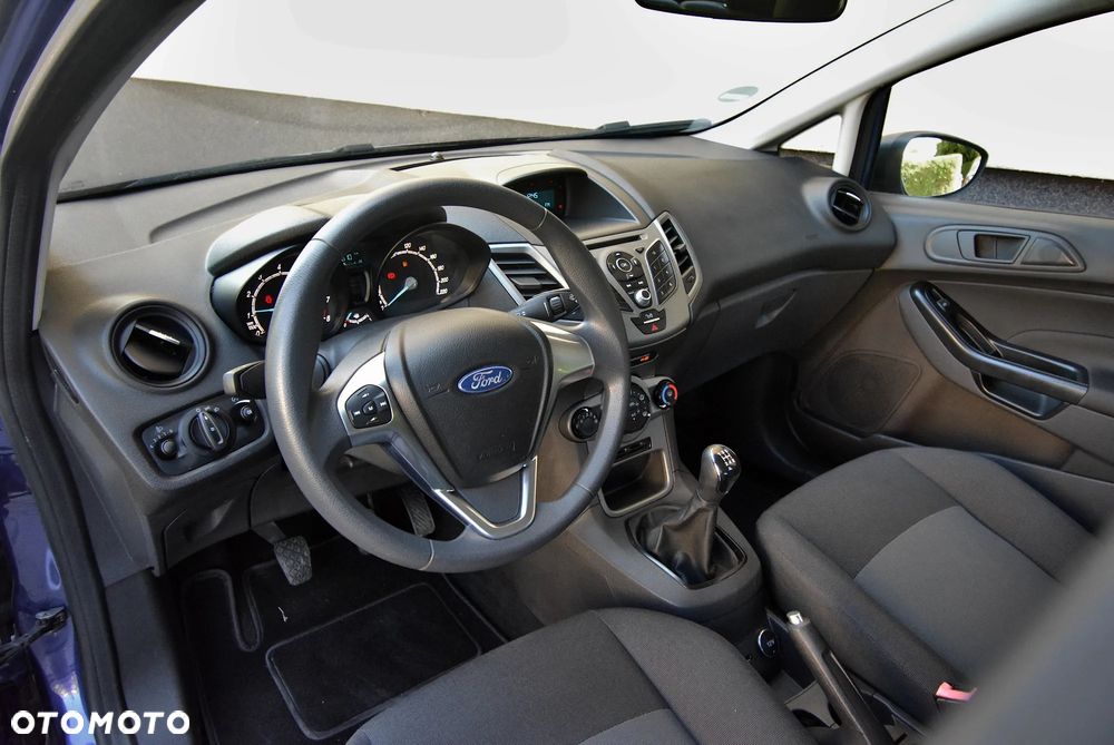 Ford Fiesta 1.25 Ambiente EU5 - 11