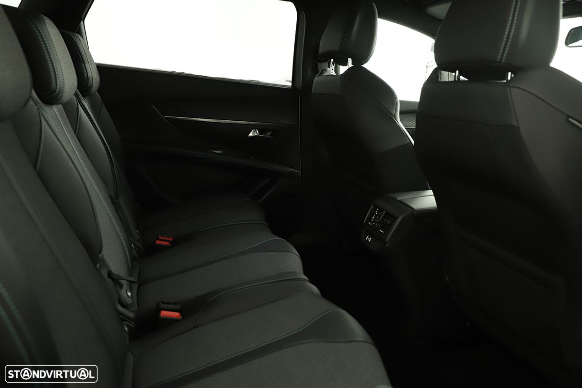 Peugeot 5008 1.2 PureTech Allure Pack EAT8 - 22