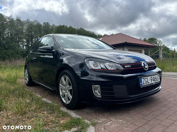 Volkswagen Golf VI 2.0 TSI GTI