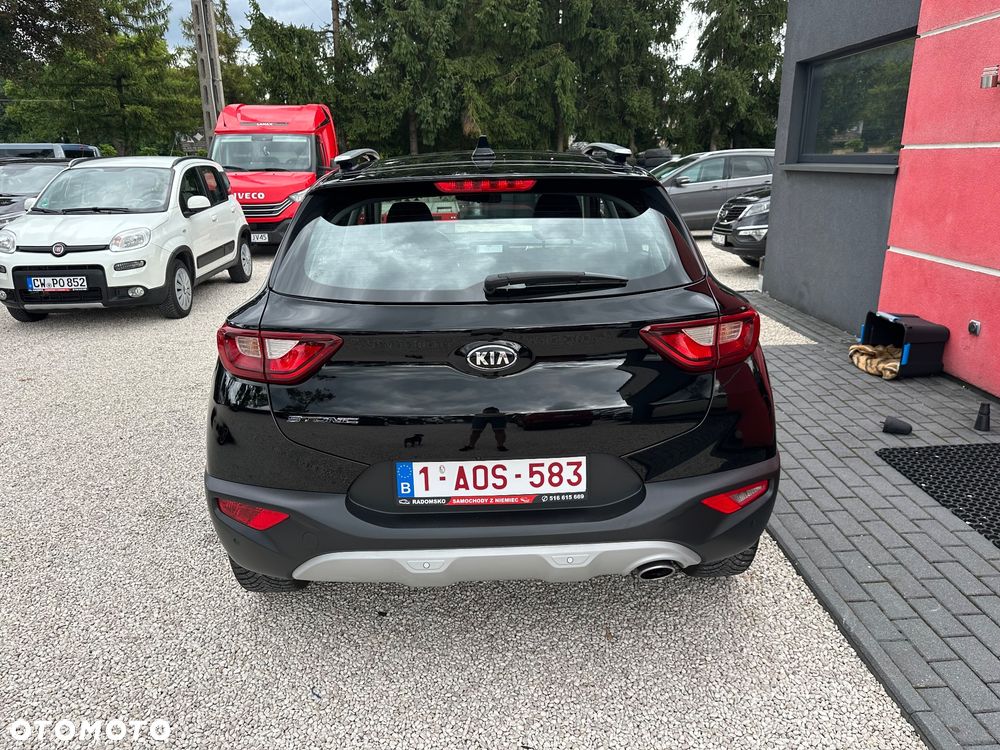 Kia Stonic 1.4 L - 13