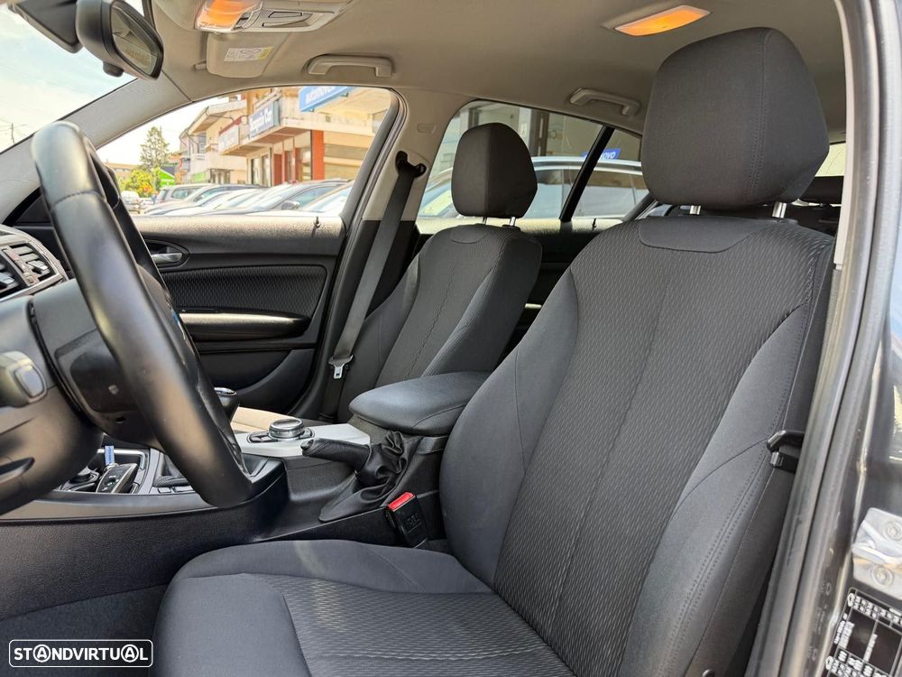 BMW 116 d Pack M - 10