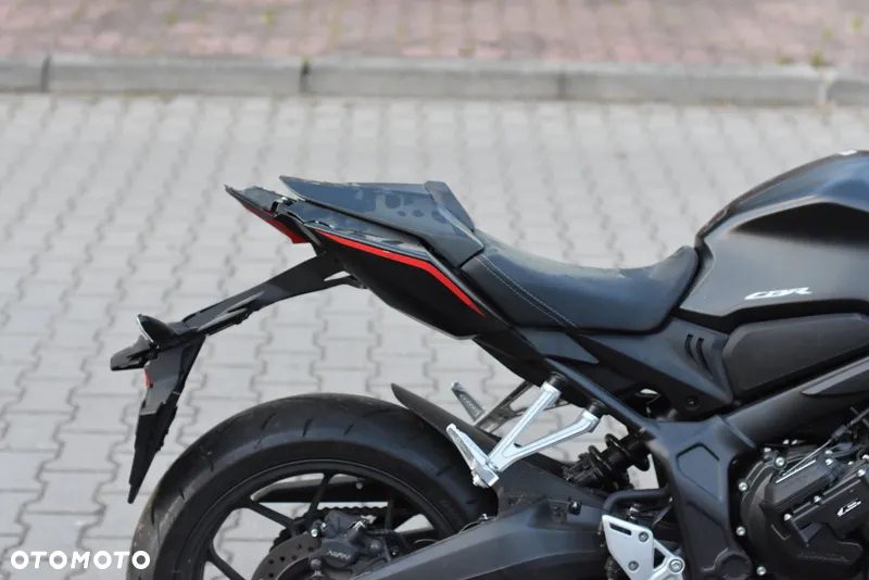 Honda CBR - 12