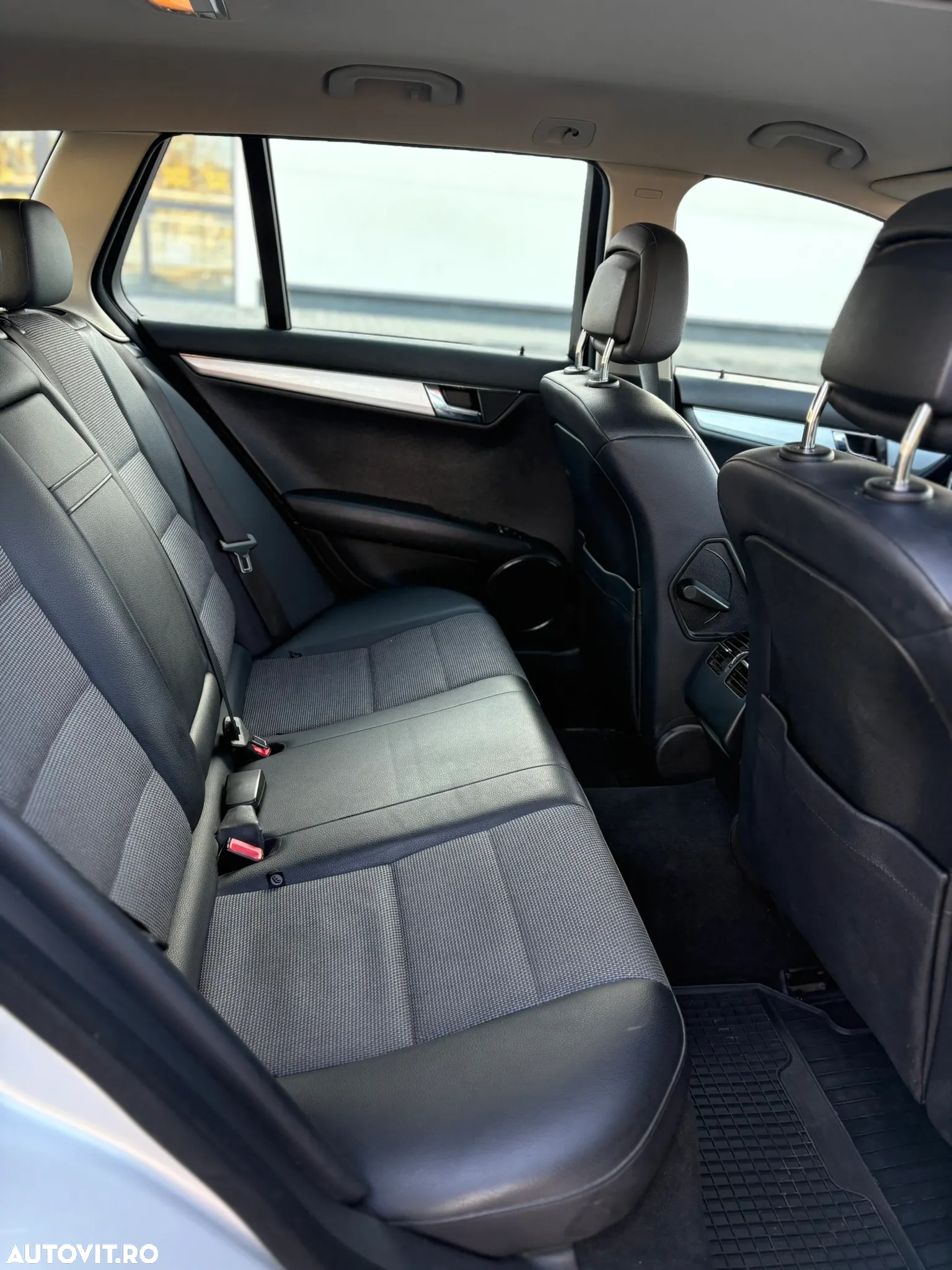 Mercedes-Benz C 200 T Kompressor Automatik Avantgarde - 27