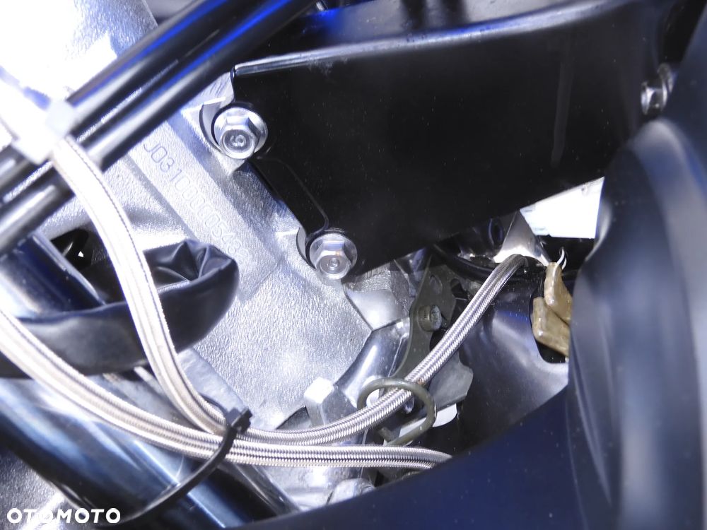 Yamaha R6 - 7