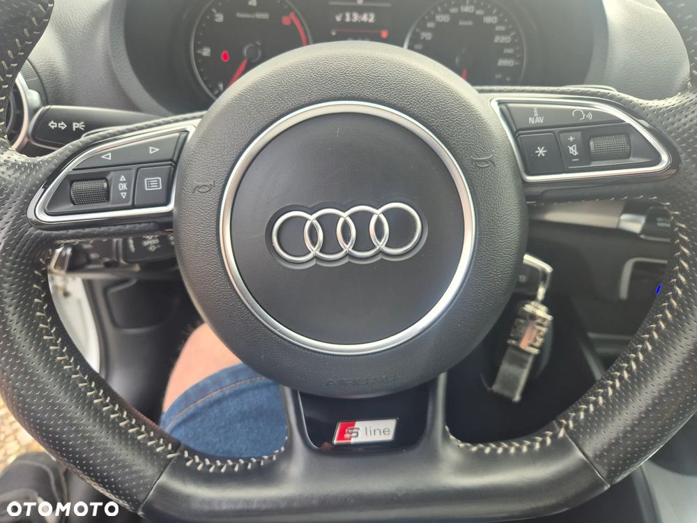 Audi A3 Sportback 2.0 TDI S tronic S line Sportpaket - 20