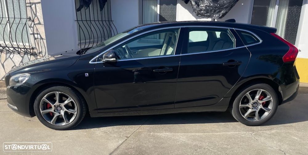 Volvo V40 2.0 D2 Volvo Ocean Race - 3
