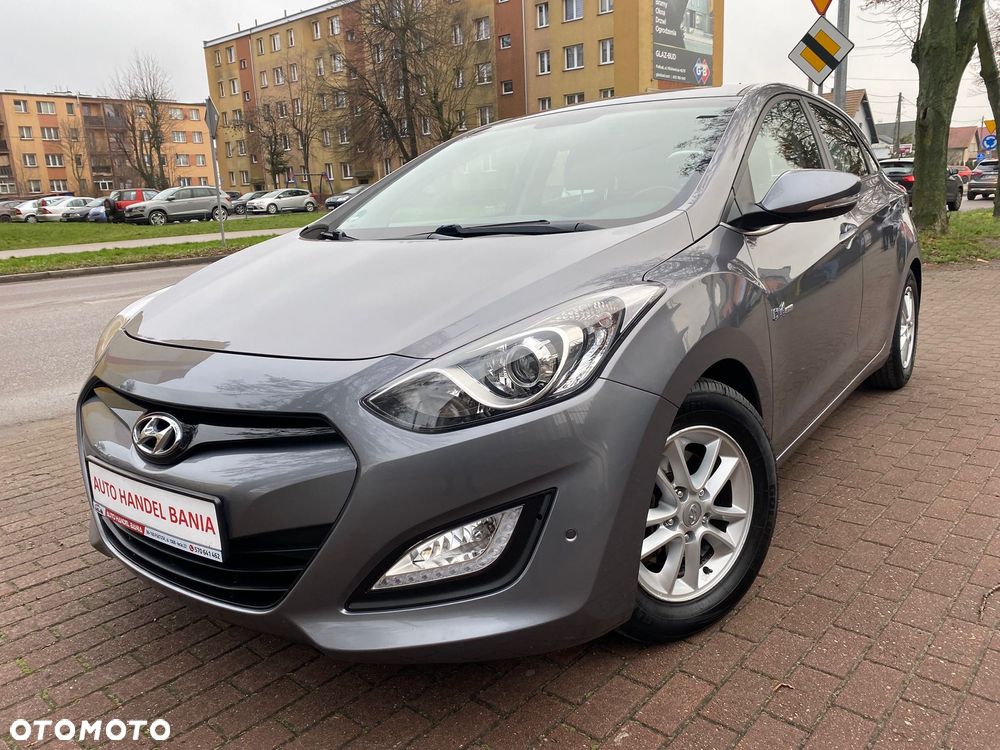 Hyundai i30 blue 1.6 GDI Trend - 1